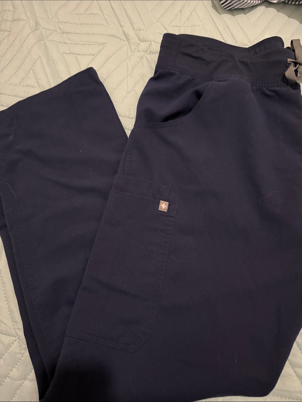 Figs Navy Blue S Scrub Tops & L Pants Set - Picture 4 of 5